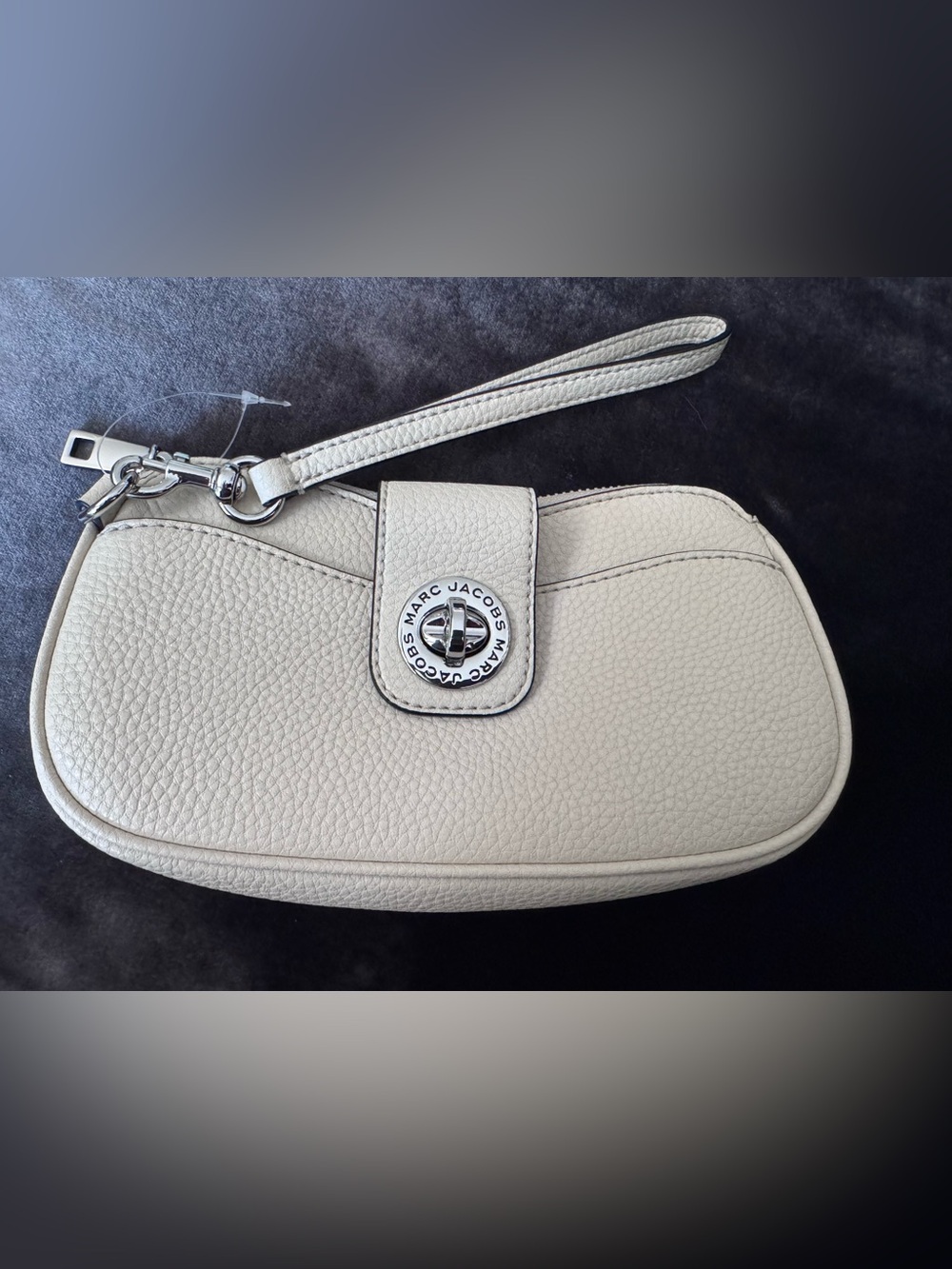 Marc Jacobs Cream Pebbled Leather Wristlet Clutch
